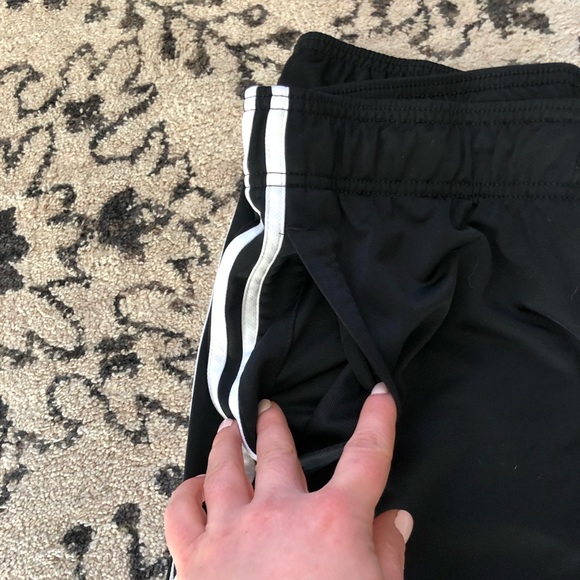 ADIDAS classic three stripe sweatpants M - Picture 9 of 9